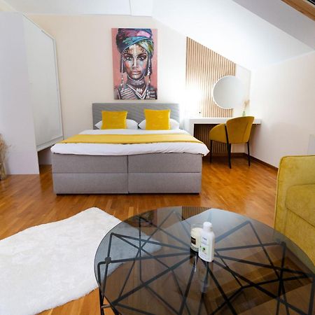 Bačka Palanka Mini Hotel Riverlux Apartments מראה חיצוני תמונה