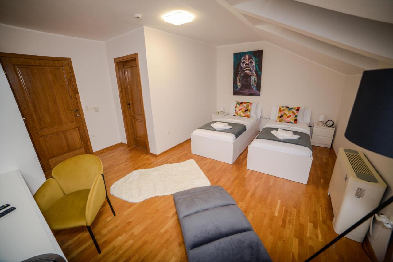 Bačka Palanka Mini Hotel Riverlux Apartments מראה חיצוני תמונה