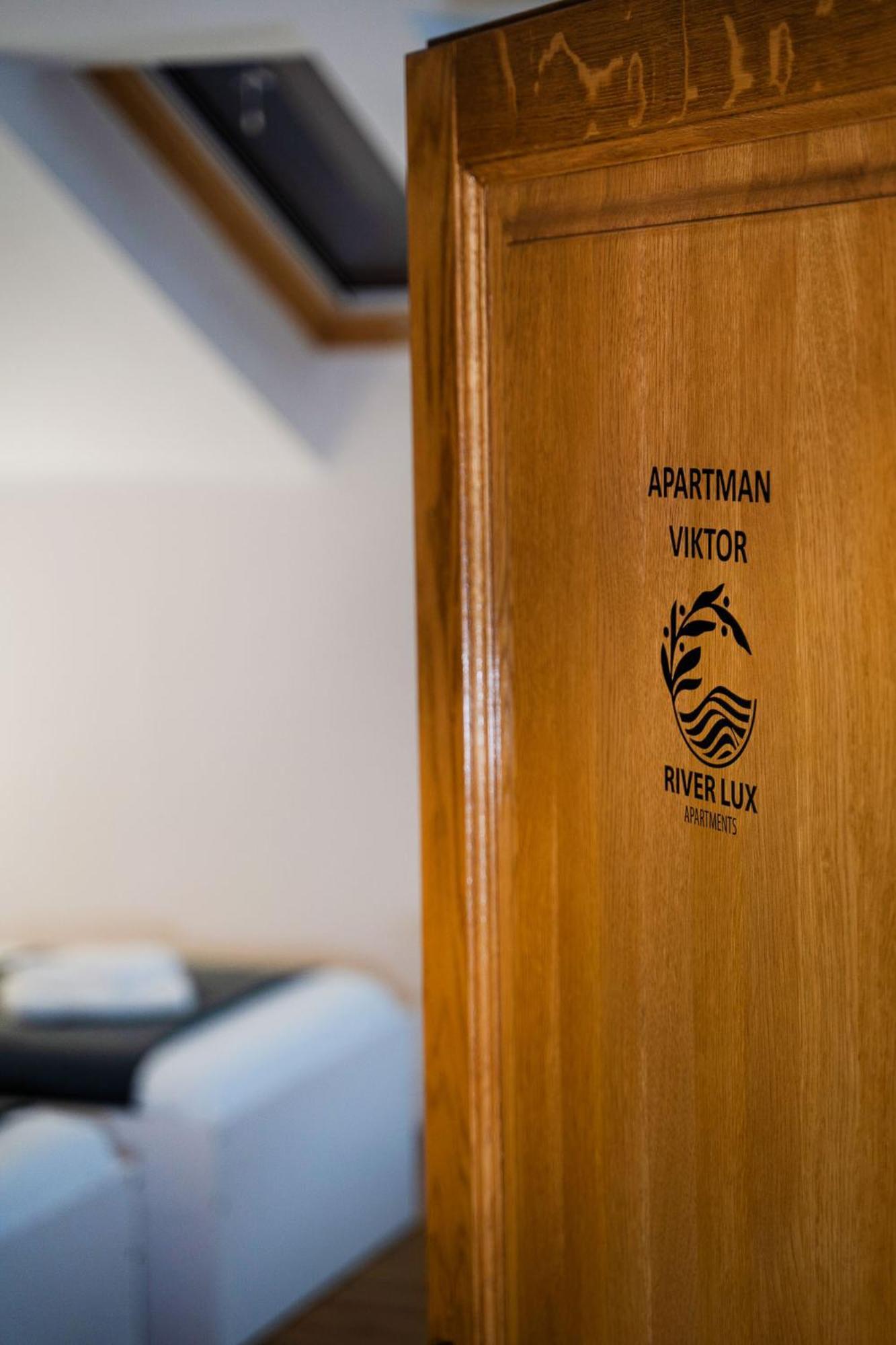 Bačka Palanka Mini Hotel Riverlux Apartments מראה חיצוני תמונה