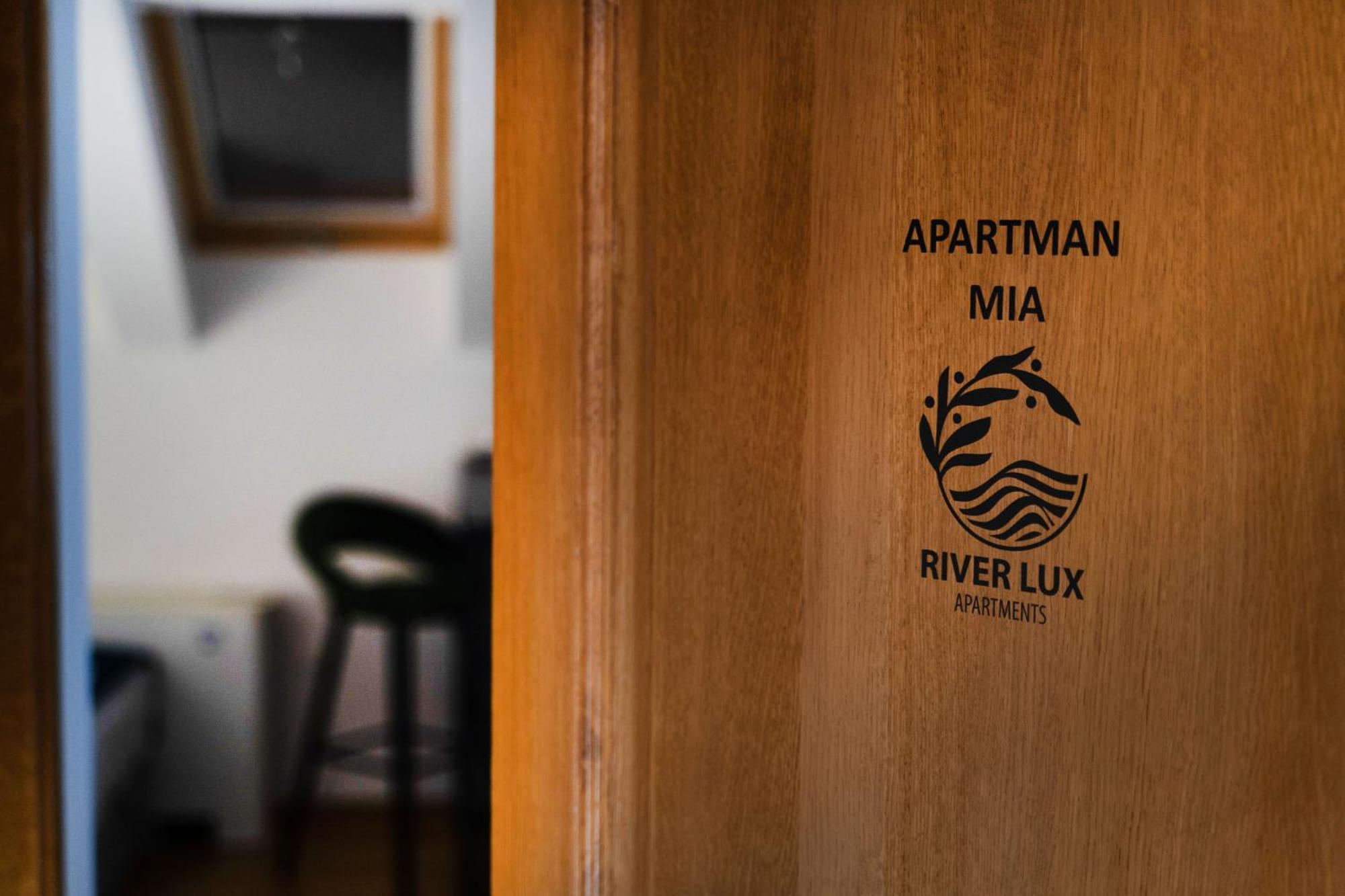 Bačka Palanka Mini Hotel Riverlux Apartments מראה חיצוני תמונה